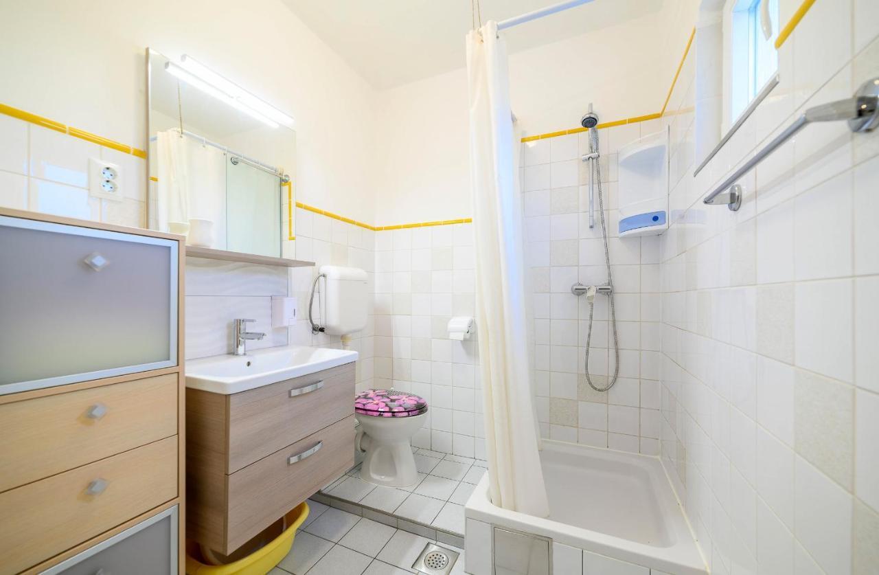 Stela Apartments Zablace Luaran gambar