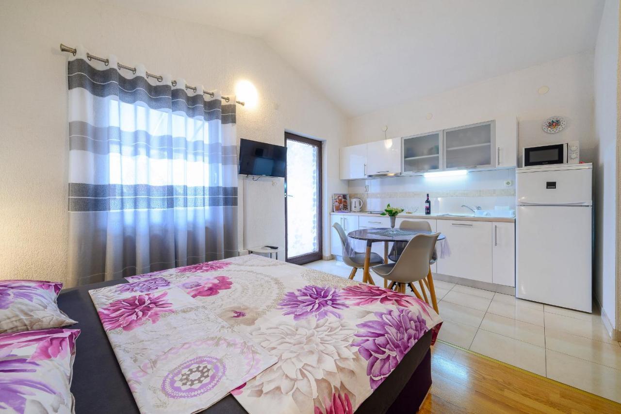 Stela Apartments Zablace Luaran gambar