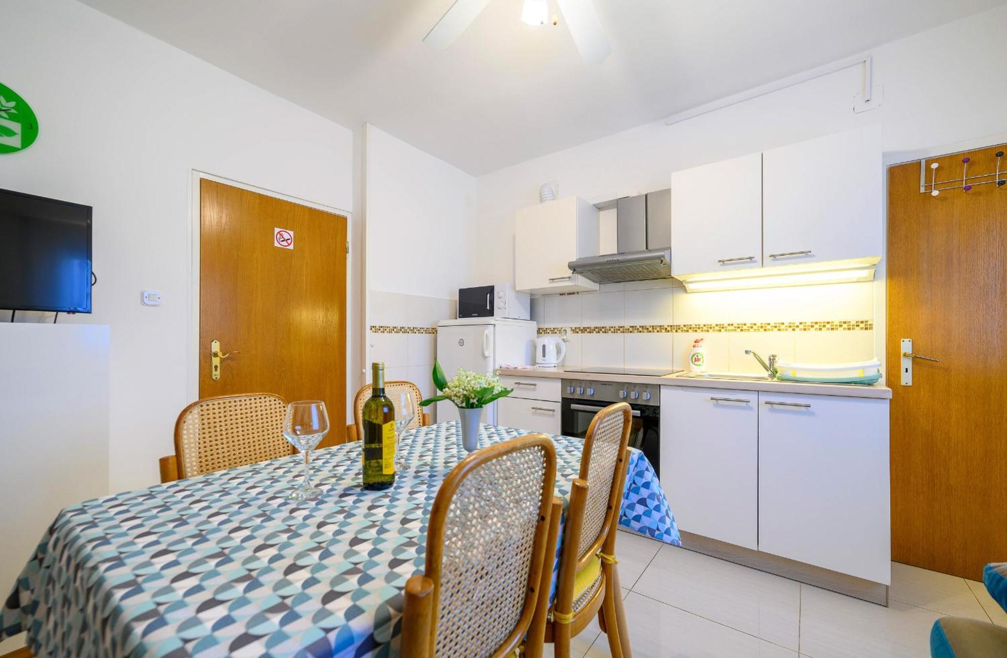 Stela Apartments Zablace Bilik gambar