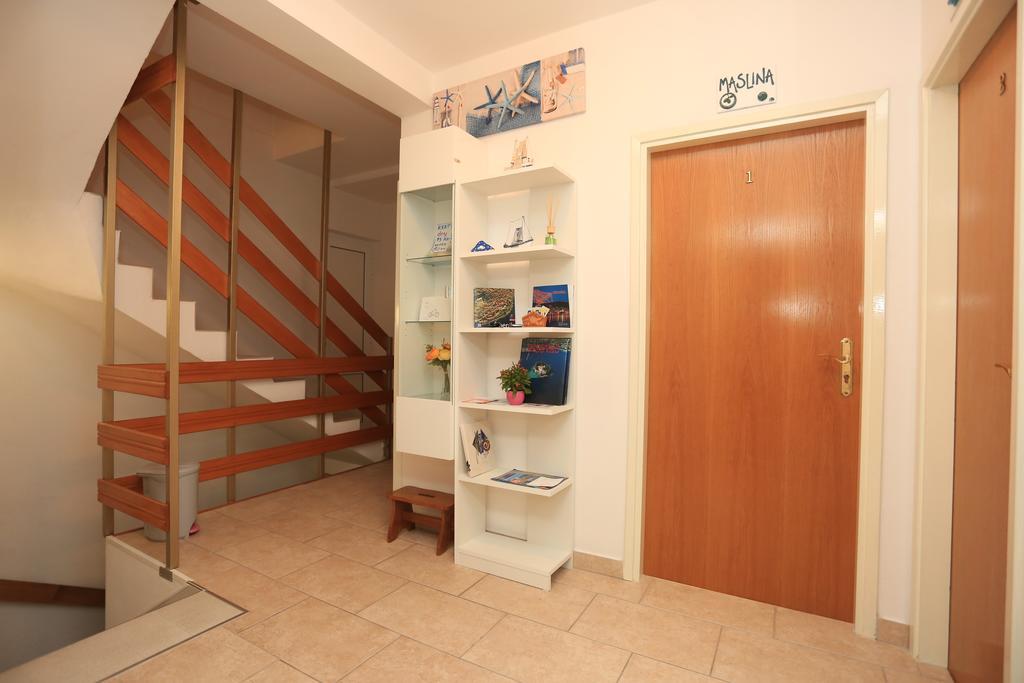 Stela Apartments Zablace Luaran gambar